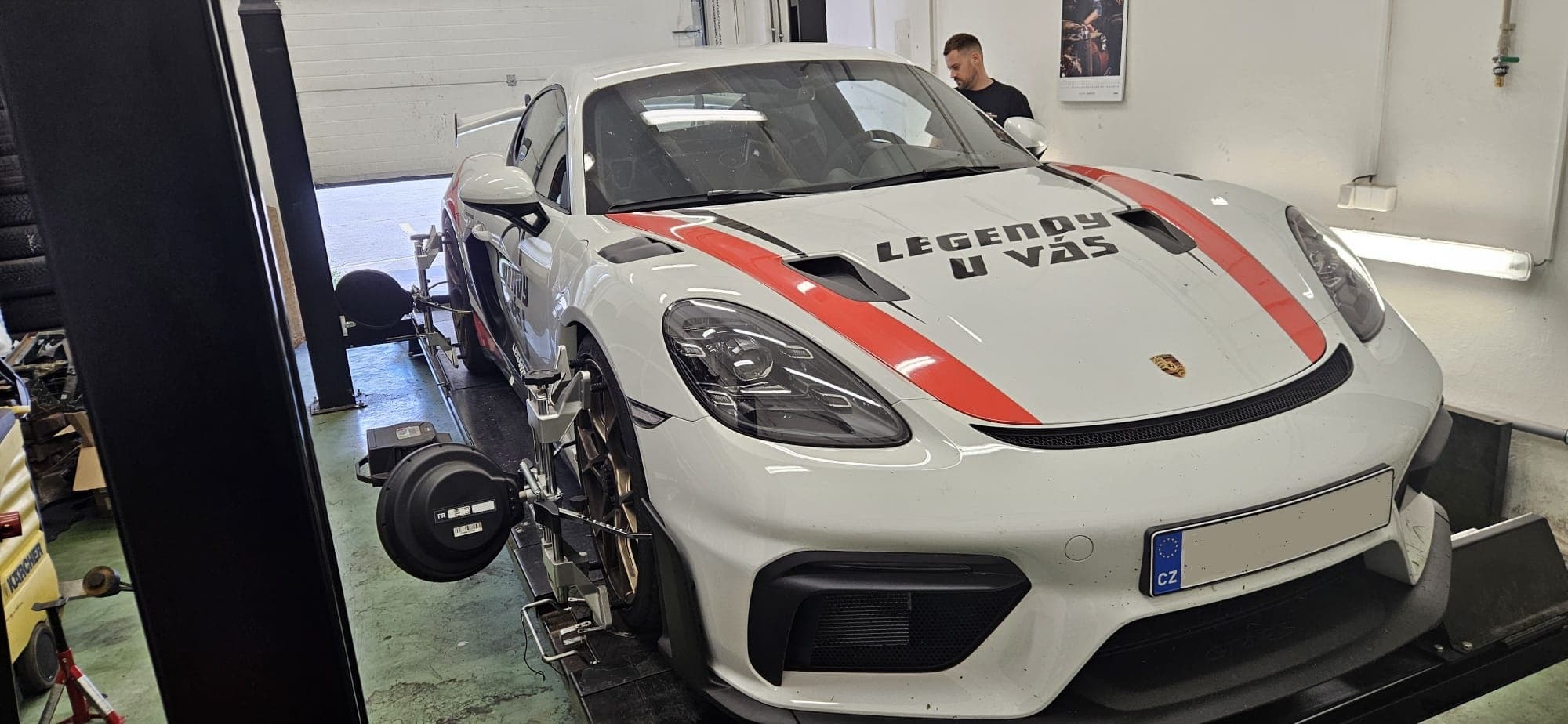 Porsche 911